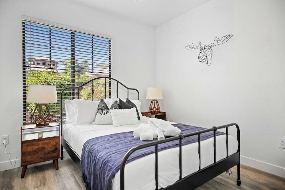 Cozy Suites Glendale gallery photo in Glendale, AZ — image 7