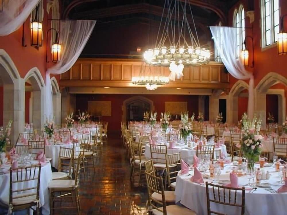 Bertram Inn at Glenmoor gallery photo in Canton, OH — image 15