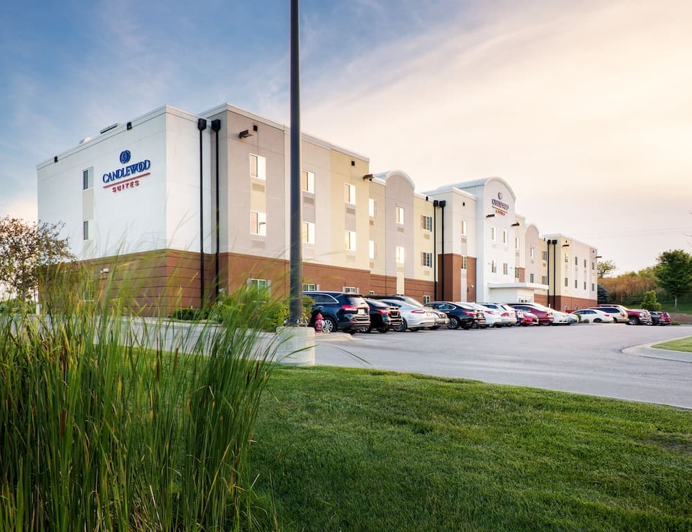 Candlewood Suites Bellevue by IHG — hotel in Bellevue, Nebraska