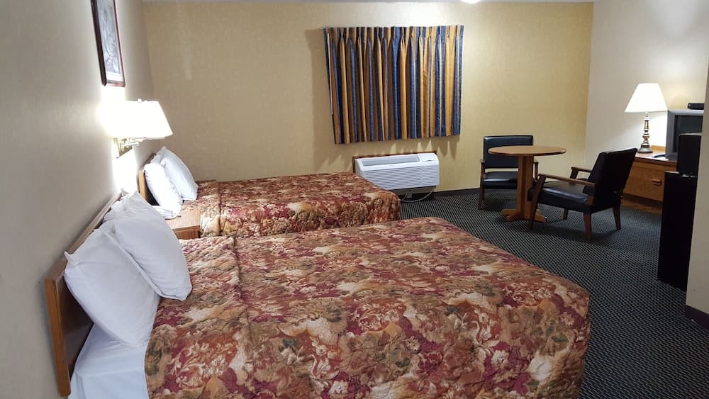 Rodeway Inn Blair property views in Blair, NE — gallery photo 3