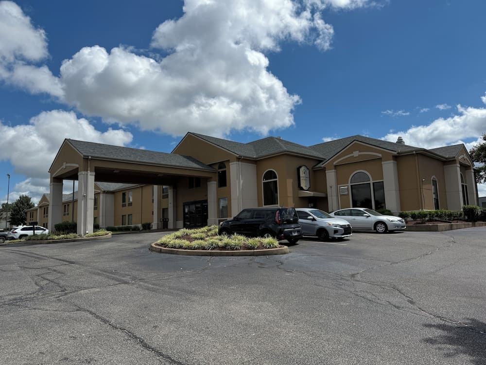 Hometown Place Olive Branch — hotel in Olive Branch, Mississippi
