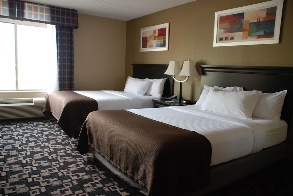 The Plaza Hotel & Suites Winona gallery photo in Winona, MN — image 27