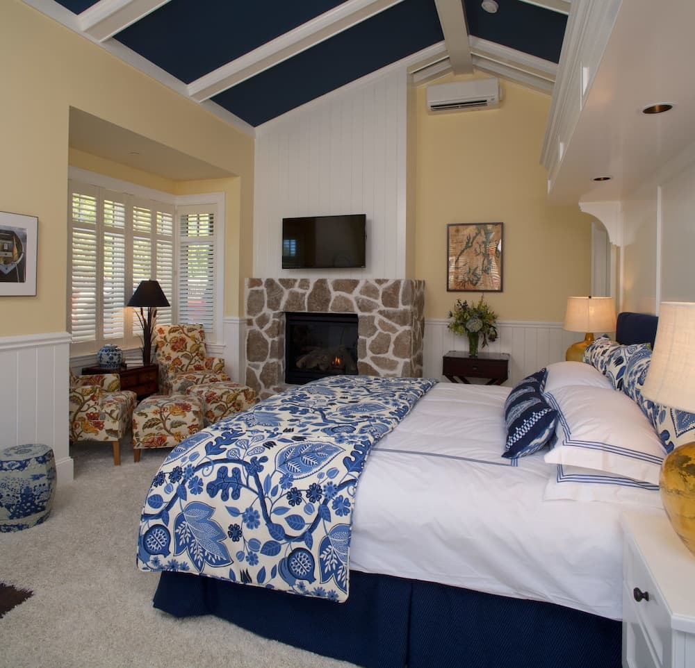 The Inn at Pleasant Beach gallery photo in Bainbridge Island, WA — image 29