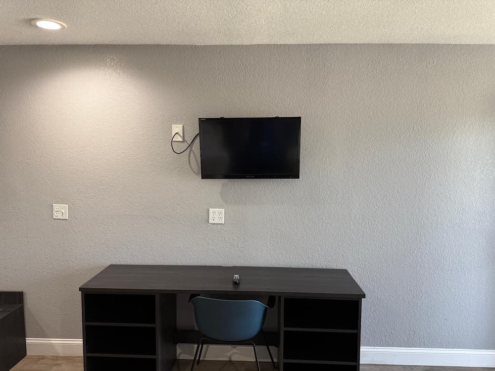 Best Value Inn Garland property views in Garland, TX — gallery photo 3