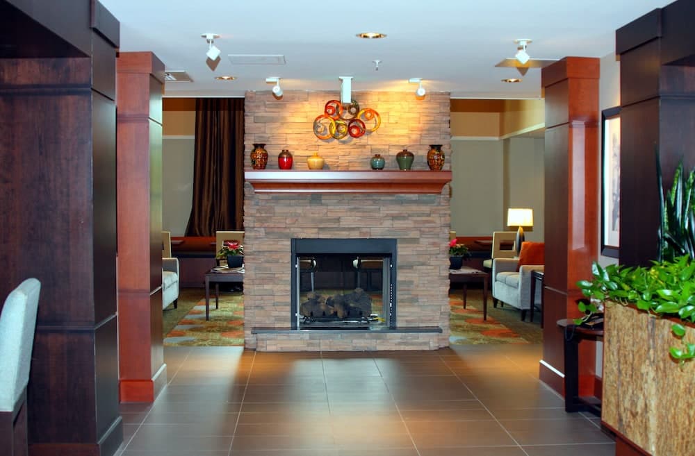 Staybridge Suites Liverpool Syra by IHG interior in Liverpool, NY — gallery photo 2