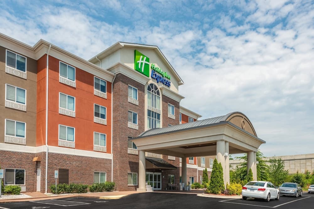 Holiday Inn Express Hotel and Suites Statesville by IHG featured exterior or lobby in Statesville, NC — similar hotel