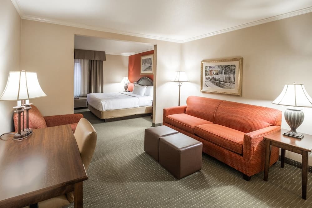 The Elms Hotel interior in Oxford, OH — gallery photo 2