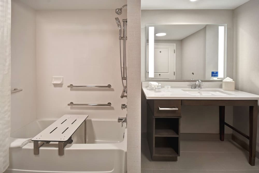 Homewood Suites by Hilton Orlando at Flamingo Crossings gallery photo in Winter Garden, FL — image 6
