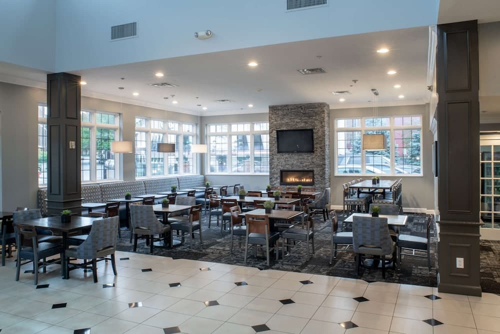 Best Western Plus Franklin Square Inn Troy/Albany property views in Troy, NY — gallery photo 3
