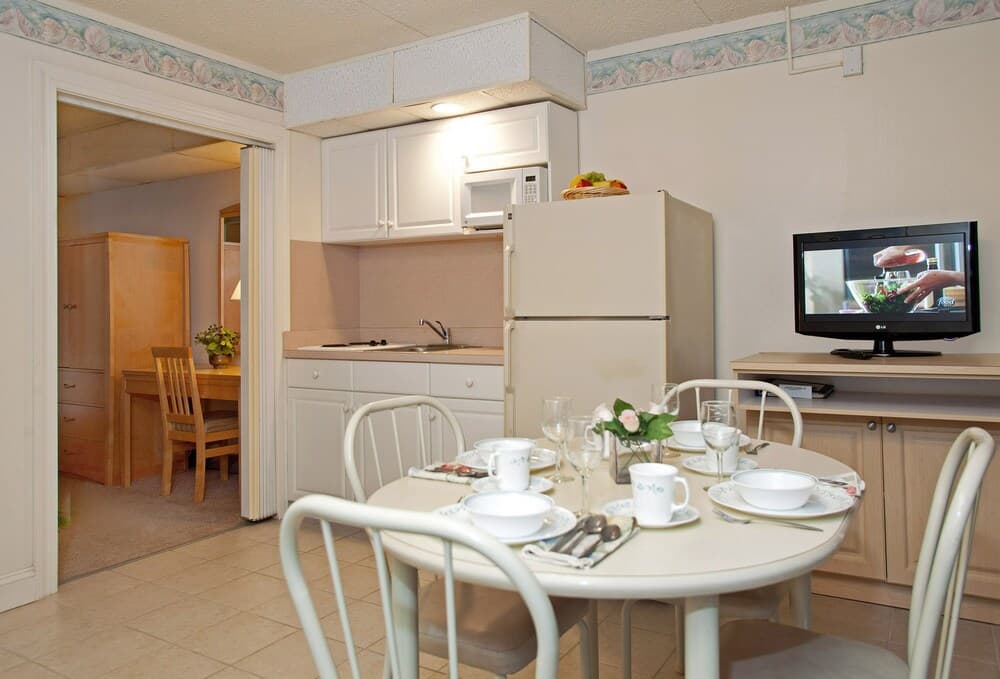 Lotus Inn property views in Wildwood Crest, NJ — gallery photo 3