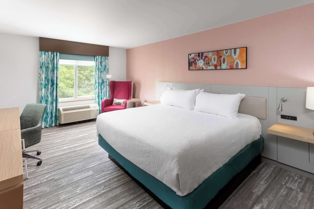 Hilton Garden Inn Columbus interior in Columbus, GA — gallery photo 2