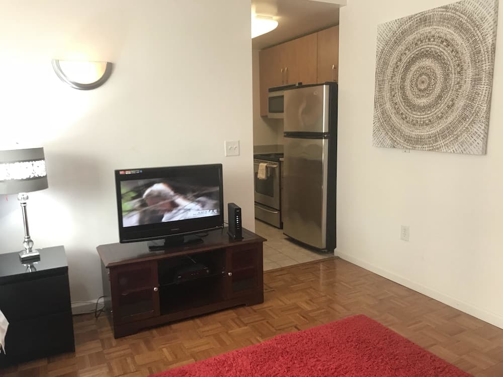Downtown Luxury Suites gallery photo in Jersey City, NJ — image 21