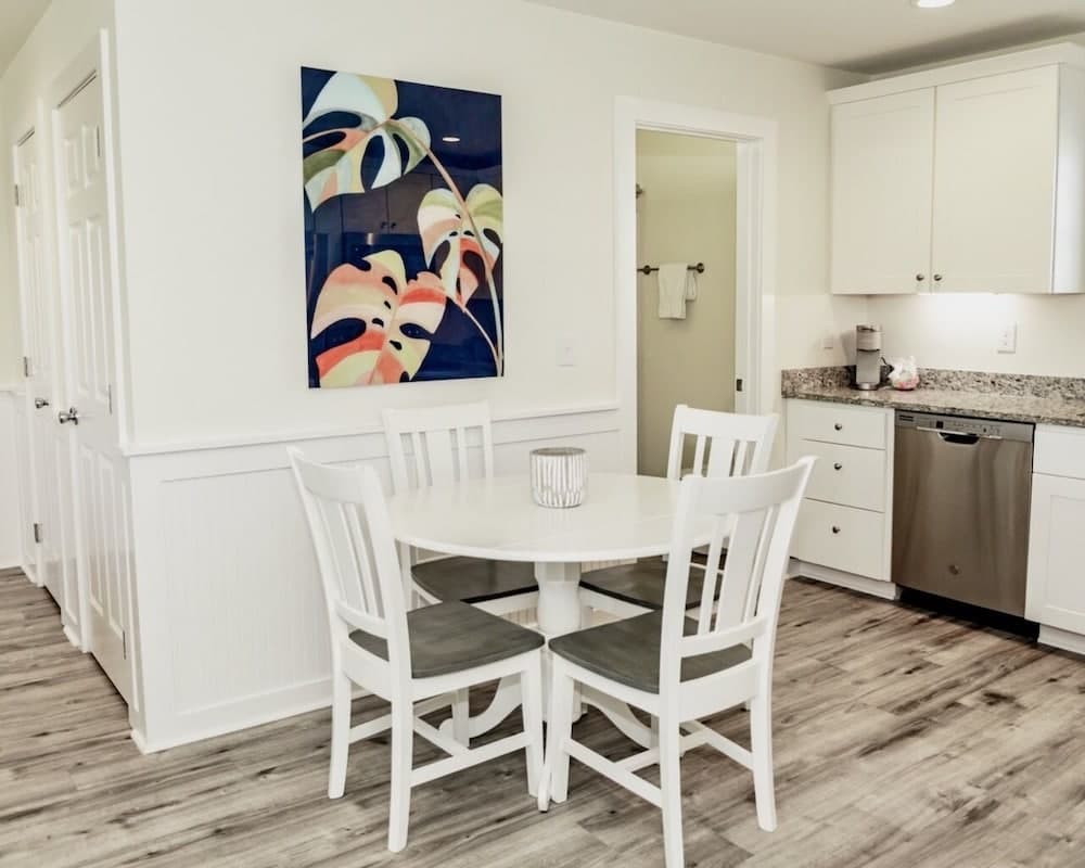 Saltwater Suites gallery photo in Holly Ridge, NC — image 61