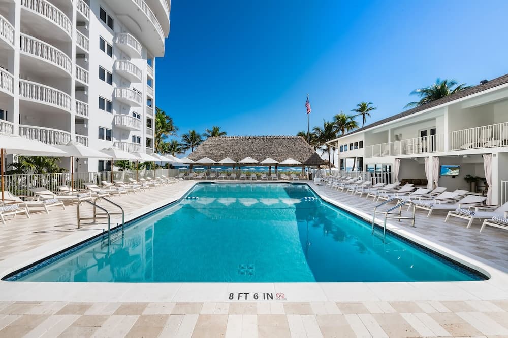 Beachcomber Resort & Club interior in Pompano Beach, FL — gallery photo 2