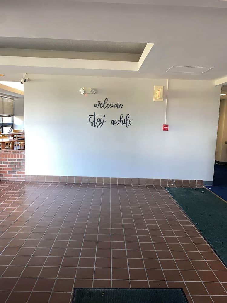 Illini Inn & Suites Hotel - Rantoul/Gifford/Champaign/Urbana interior in Rantoul, IL — gallery photo 2