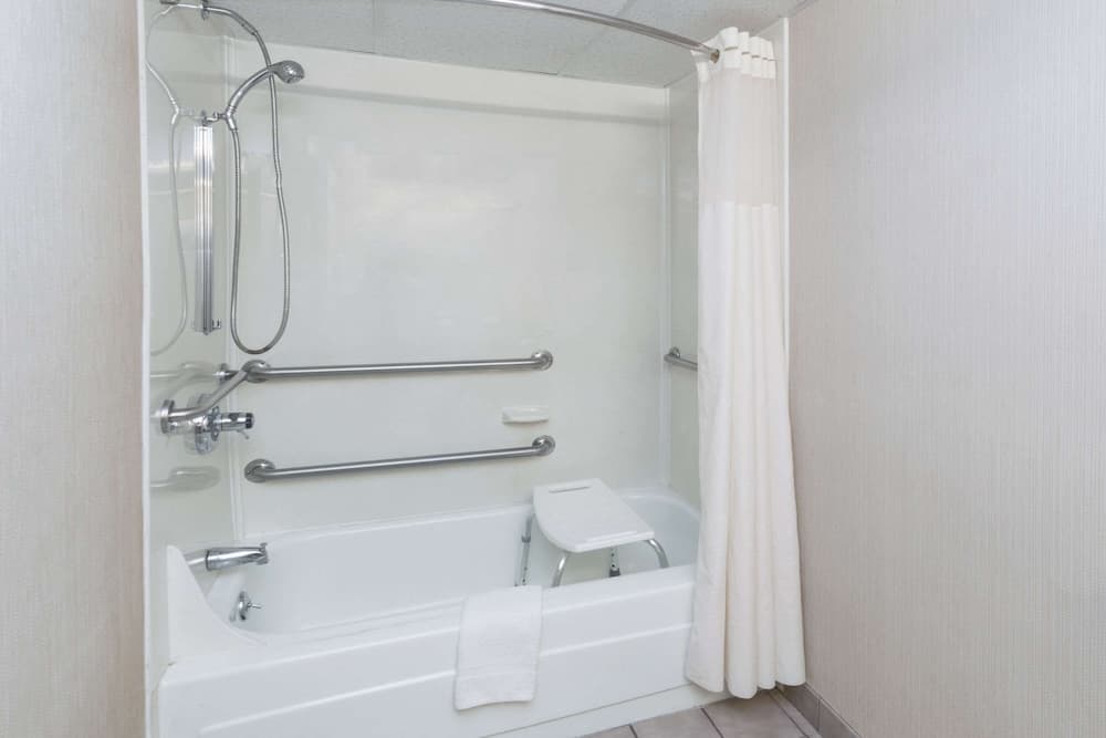 Baymont by Wyndham Michigan City interior in Michigan City, IN — gallery photo 2
