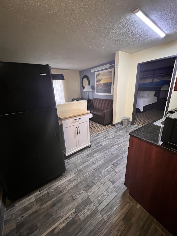 Days Inn by Wyndham Greenville South/Mauldin gallery photo in Mauldin, SC — image 41