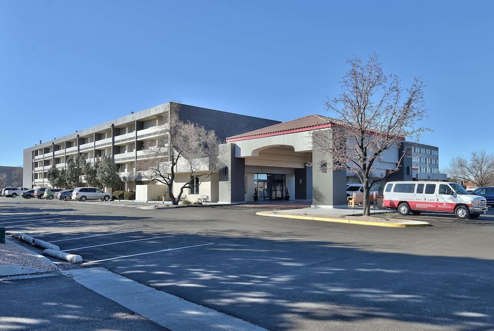 Hotel Mesa Albuquerque Midtown featured exterior or lobby in Albuquerque, NM — similar hotel
