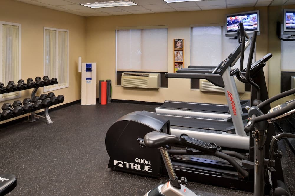 Towneplace Suites by Marriott Warren gallery photo in Warren, MI — image 36