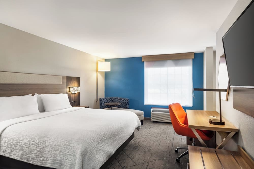 Holiday Inn Express Washington by IHG property views in Washington, IN — gallery photo 3