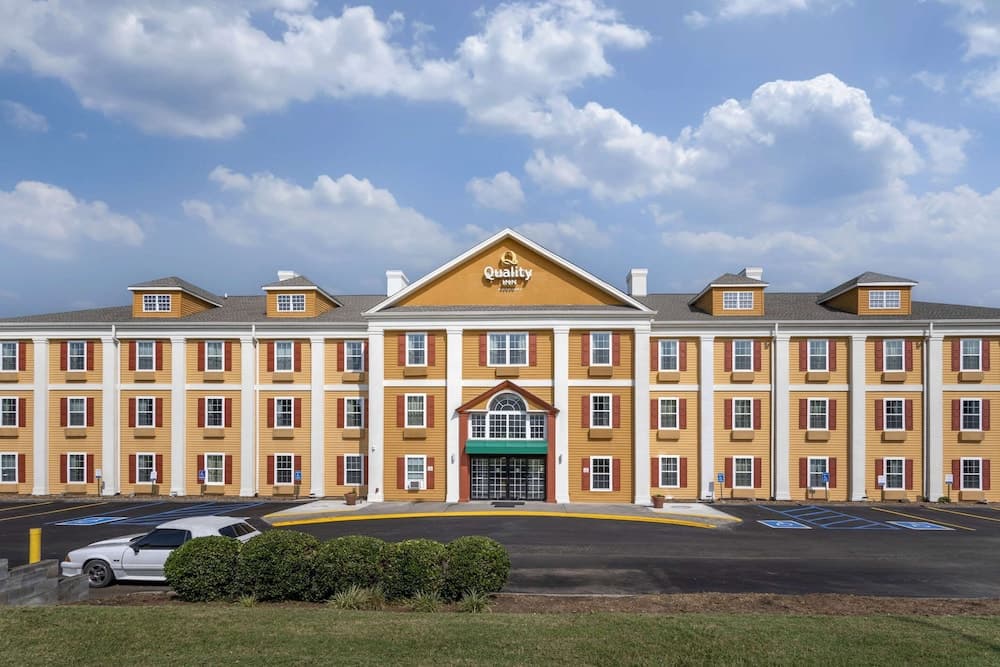 Quality Inn Oak Ridge - Knoxville West property views in Oak Ridge, TN — gallery photo 3