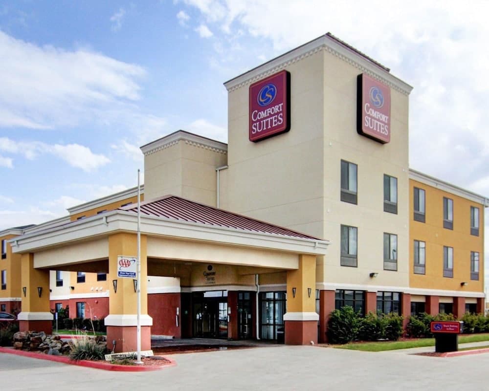 Comfort Suites Fort Stockton featured exterior or lobby in Fort Stockton, TX — similar hotel