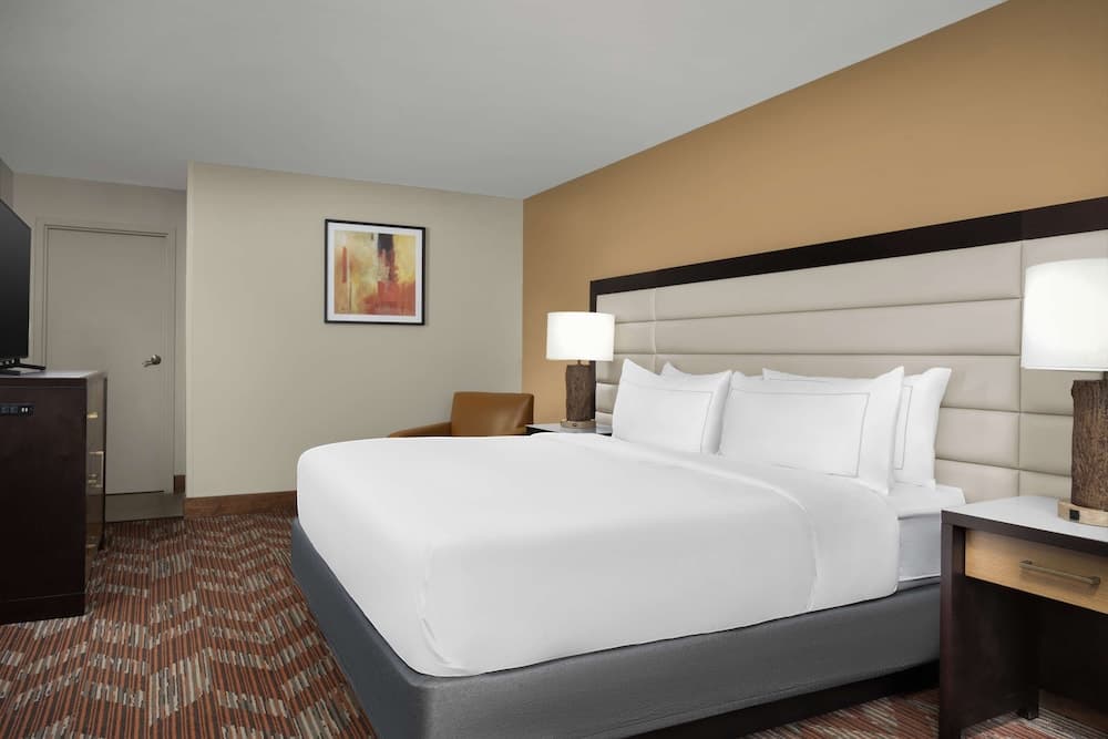 DoubleTree by Hilton Greensboro Airport gallery photo in Greensboro, NC — image 5