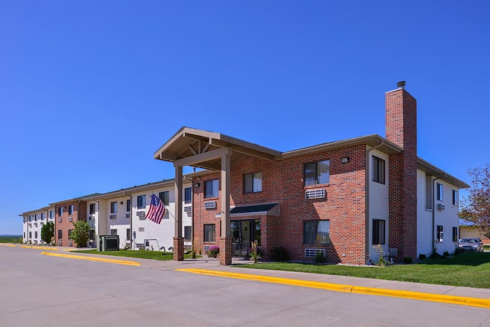 Americas Best Value Inn Missouri Valley featured exterior or lobby in Missouri Valley, IA — similar hotel