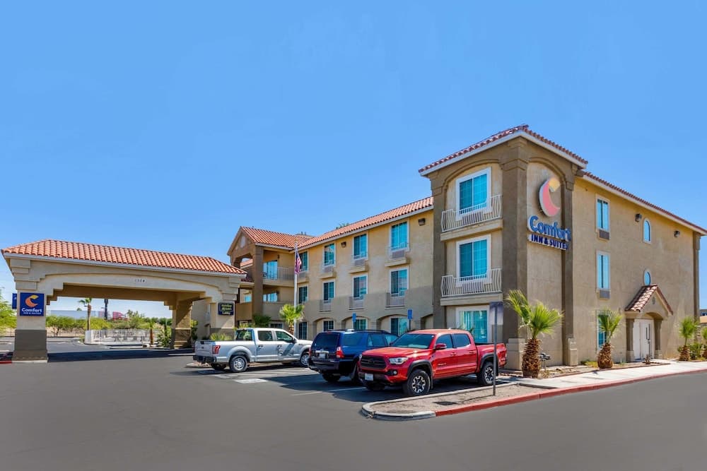 Comfort Inn & Suites El Centro I - 8 — hotel in El Centro, California