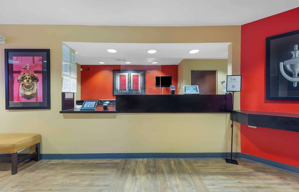 Extended Stay America Suites Washington DC Chantilly Dulles property views in Chantilly, VA — gallery photo 3