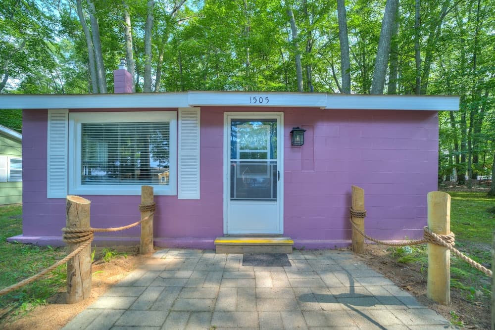 Scenic Drive Resort by DreamStay gallery photo in Muskegon, MI — image 11