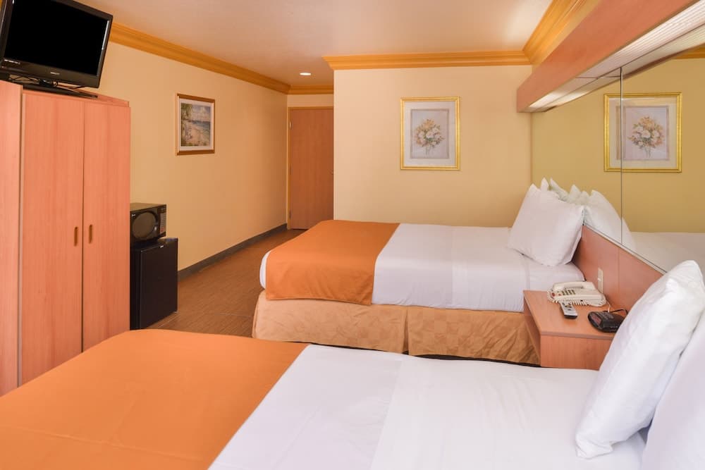 H3 Inn & Suites - LAX Airport - Los Angeles gallery photo in Inglewood, CA — image 5