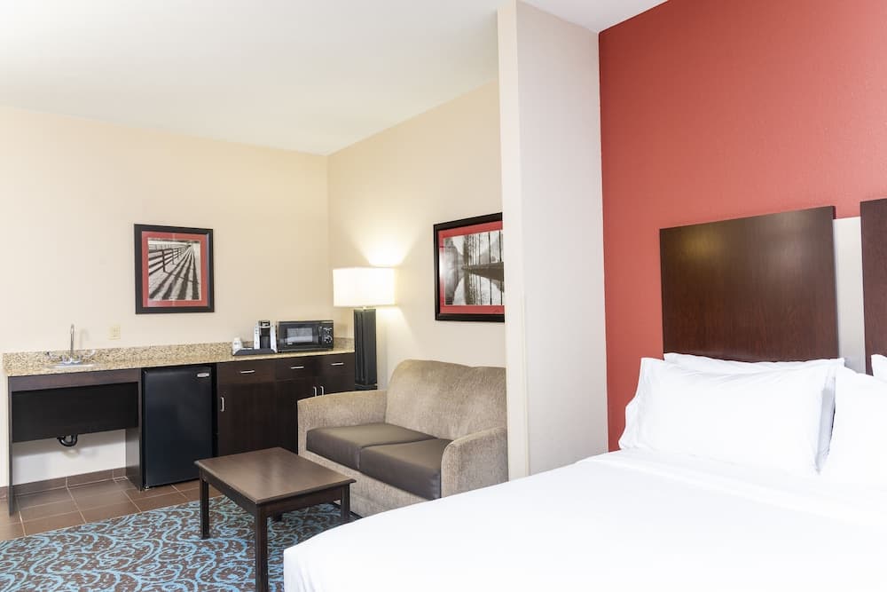 Holiday Inn Express Hotel & Suites New Philadelphia by IHG interior in New Philadelphia, OH — gallery photo 2