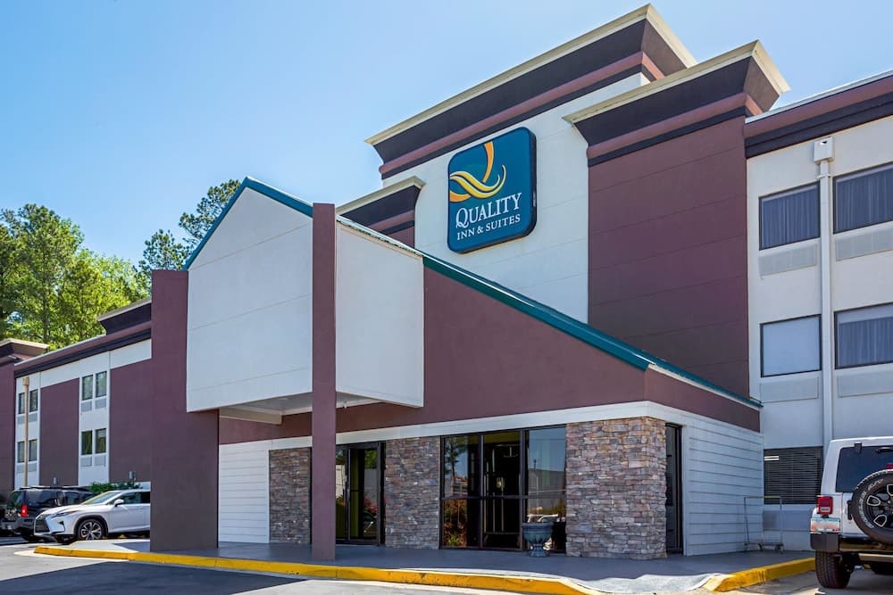 Quality Inn & Suites near Six Flags East featured exterior or lobby in Atlanta, GA — similar hotel