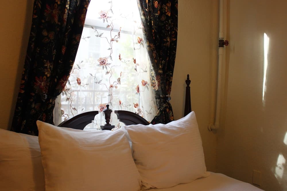 The DeLand Hotel interior in DeLand, FL — gallery photo 2