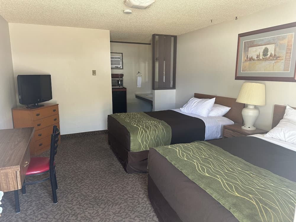 Powell JET Motor Inn property views in Powell, WY — gallery photo 3