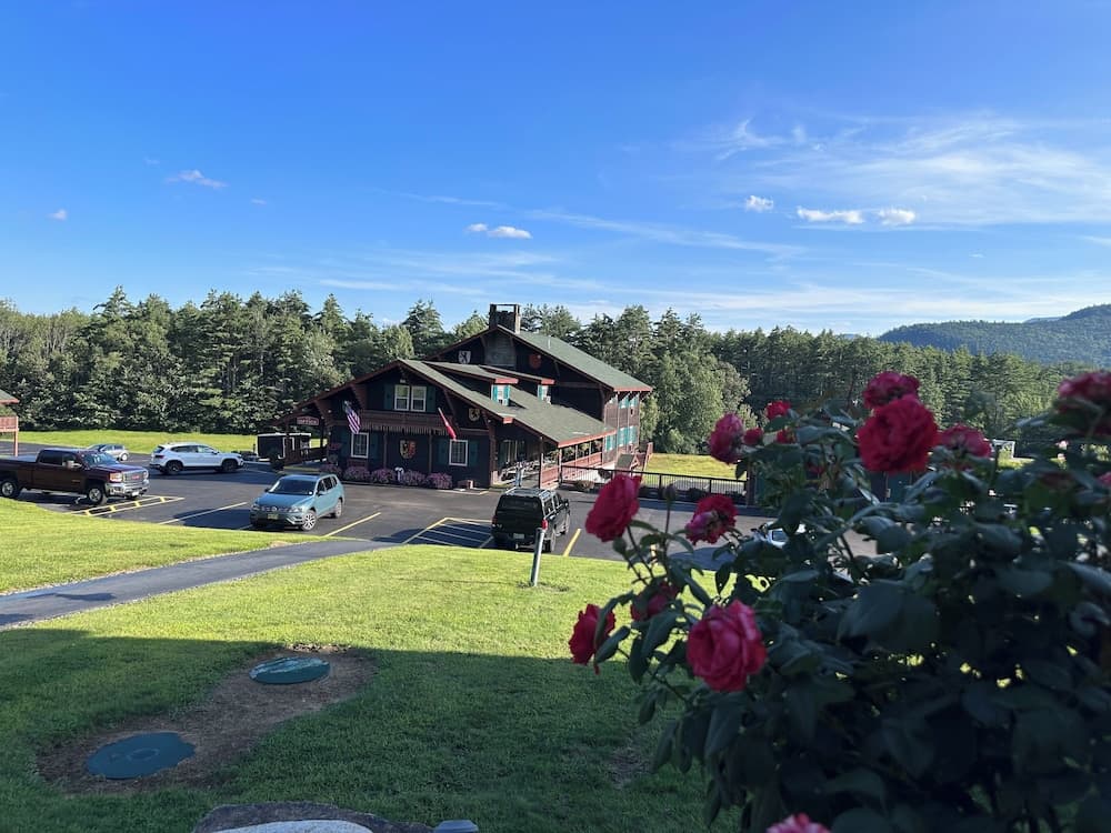 Swiss Chalets Village Inn featured exterior or lobby in Intervale — similar hotel