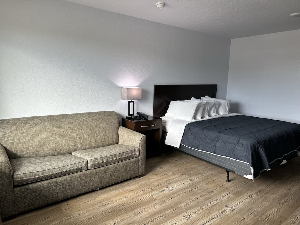 Hochabel Hotel property views in Idabel, OK — gallery photo 3