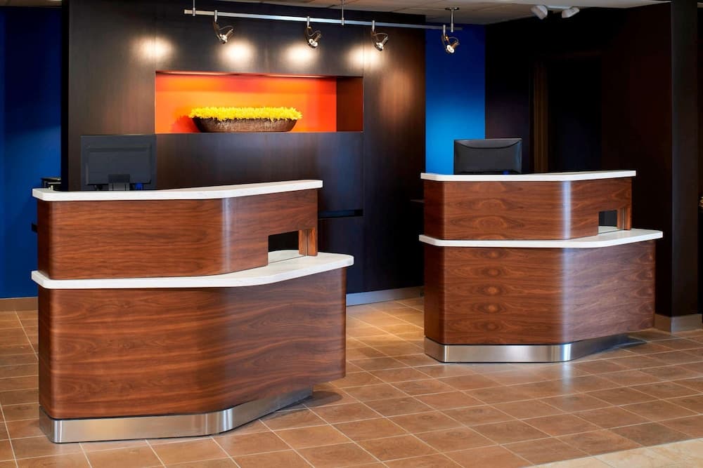 Sonesta Select Detroit Auburn Hills interior in Auburn Hills, MI — gallery photo 2