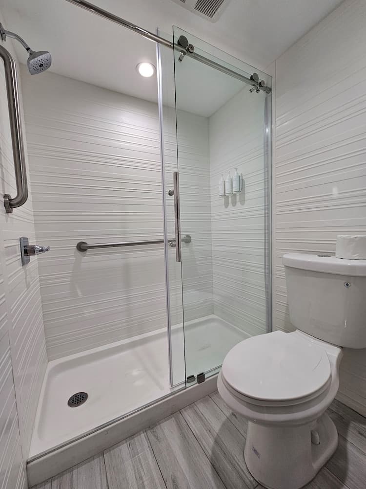 Travelodge by Wyndham Fullerton Near Anaheim gallery photo in Fullerton, CA — image 43