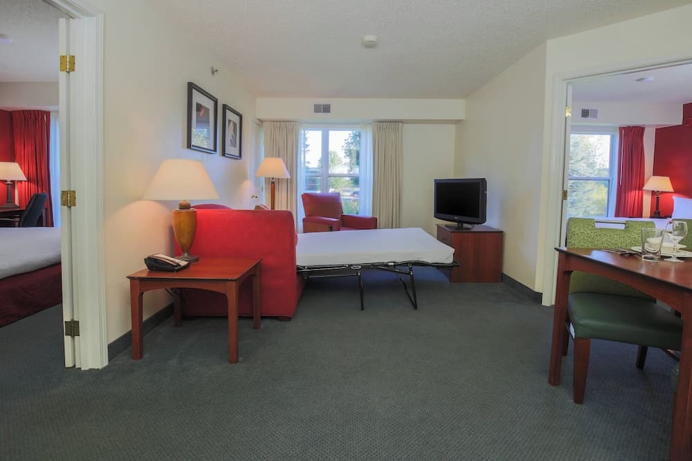 Residence Inn By Marriott Flint gallery photo in Flint, MI — image 23