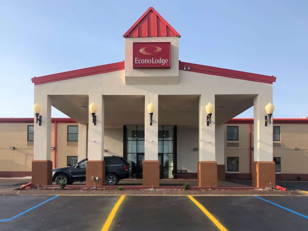 Econo Lodge Truman Inn featured exterior or lobby in Sedalia, MO — similar hotel