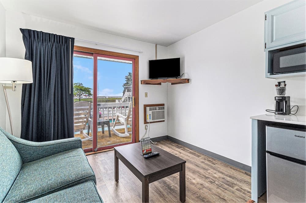 Snyder's Shoreline Inn gallery photo in Ludington, MI — image 112