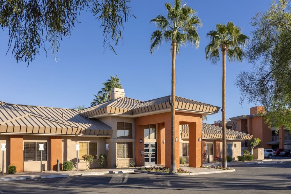 Worldmark Scottsdale featured exterior or lobby in Scottsdale, AZ — similar hotel