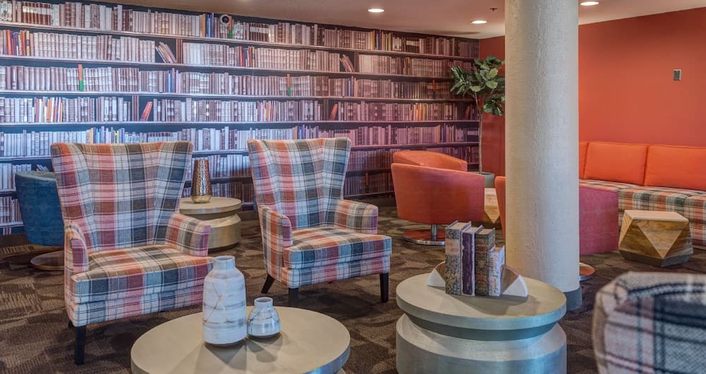 LivINN Hotel Cincinnati / Sharonville Convention Center interior in Sharonville, OH — gallery photo 2