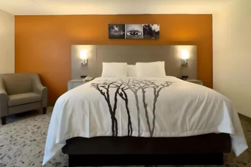 Sleep Inn Chambersburg property views in Chambersburg, PA — gallery photo 3
