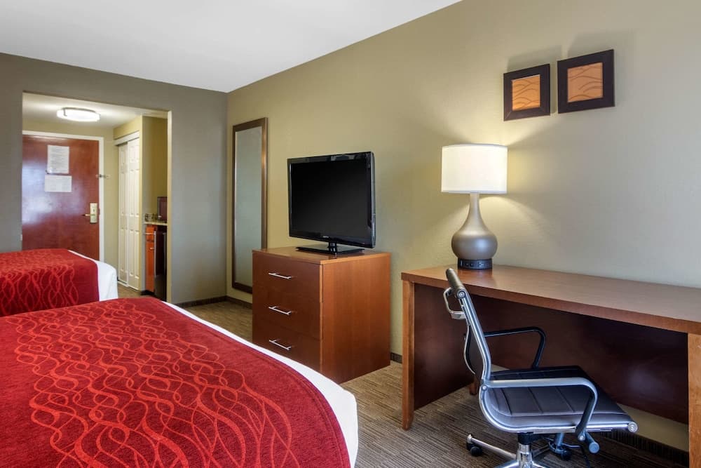 Comfort Inn & Suites LaGrange East gallery photo in LaGrange, GA — image 15