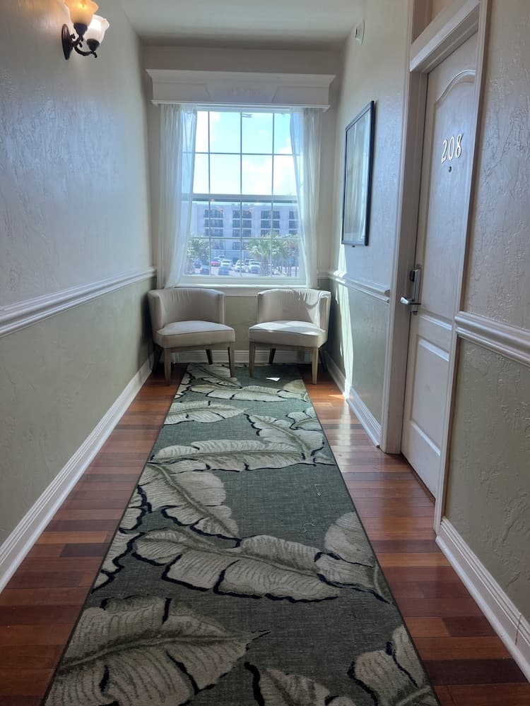 Casa Marina Hotel interior in Jacksonville Beach, FL — gallery photo 2