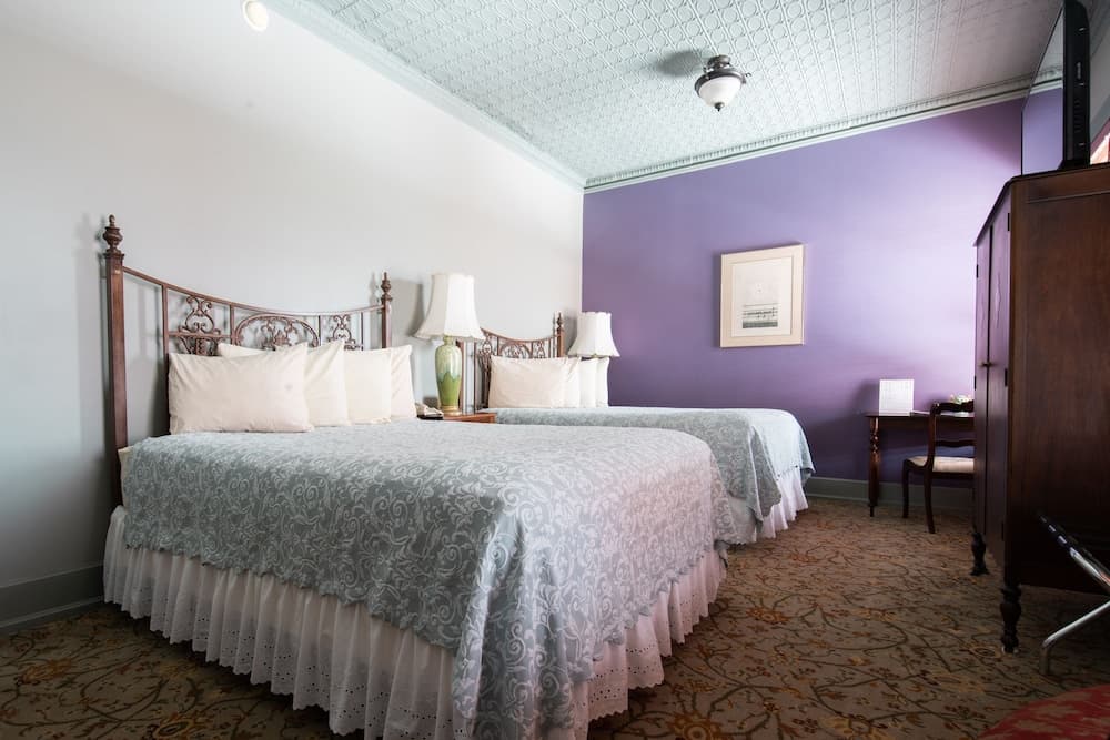 The Black Hawk Hotel gallery photo in Cedar Falls, IA — image 34