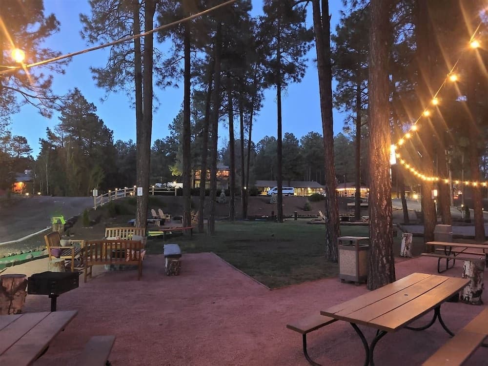 The Nook Pinetop property views in Pinetop, AZ — gallery photo 3